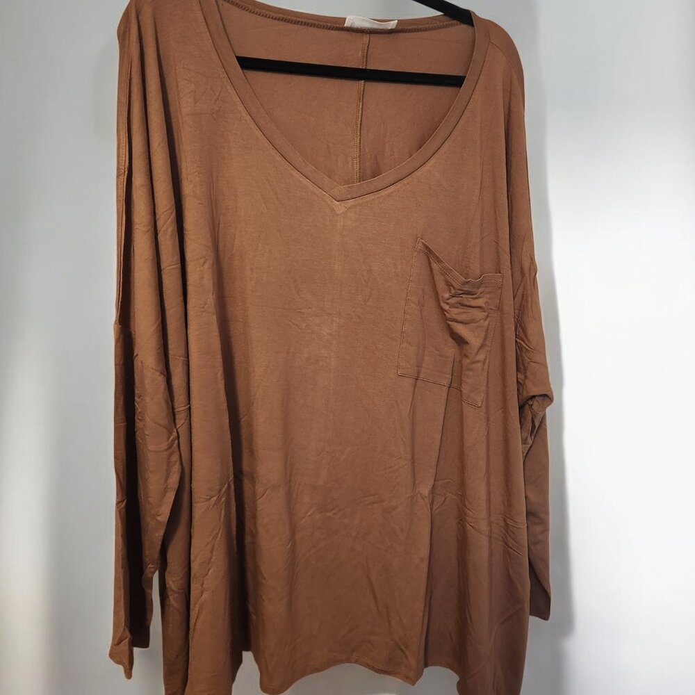 ✨ Zenana Oversized V-Neck Pocket Top | Ultra Soft Rayon | 1X–3X ✨ - Picture 2 of 9